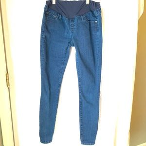 Gap Maternity Jeans - size 27, Full Panel